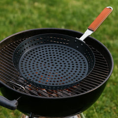 Grillpanna med Hål – Non-stick Stekpanna för Grill & BBQ – Hållbart Handtag – Ø30 cm