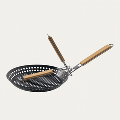 Grillpanna med Hål – Non-stick Stekpanna för Grill & BBQ – Hållbart Handtag – Ø30 cm