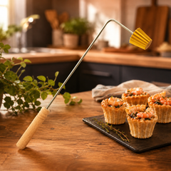 Krustadjärn med Trähandtag – Perfekta Krustader för Förrätter & Desserter Guld