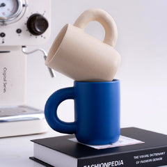 Nordisk Keramisk Kaffekopp med Handtag – Handgjord Kaffemugg i Antik INS-stil (200–300 ml)