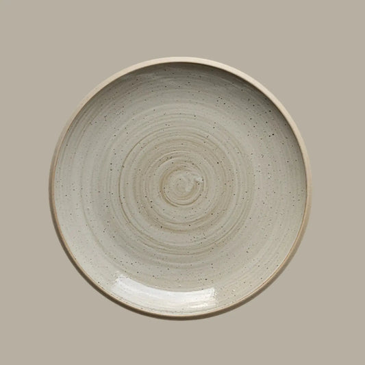 Rund porslin tallrik 23–26,5 cm – Slät yta – Gängad eller ringformad – Vit design – Tål diskmaskin