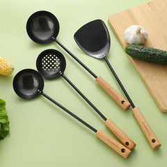 Set med 4 trä köksredskap – slitstarka & hållbara Stekspade, soppslev & hålslev Perfekt redskapsset för matlagning