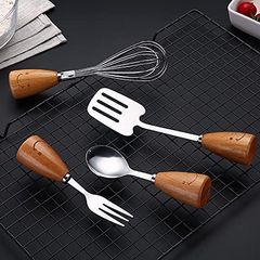 12-delars Köksredskapset i Rostfritt Stål med Trähandtag – Smarta Kökstillbehör för Matlagning och Servering