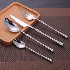 Bestickset i guld/silver – 4/24 delar i rostfritt stål – Lyxig design – Perfekt som present – Kniv, gaffel, sked & tesked