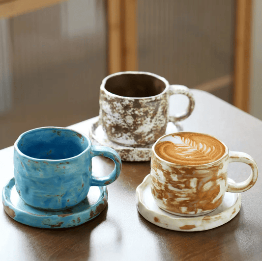 Kaffekopp med fat i keramik – Handgjord retro stengodskopp 270 ml